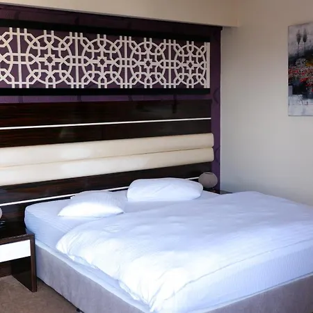 Otel La Bella 3*