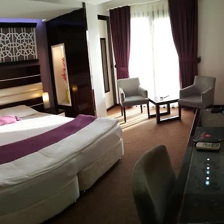 Hotel La Bella Soma